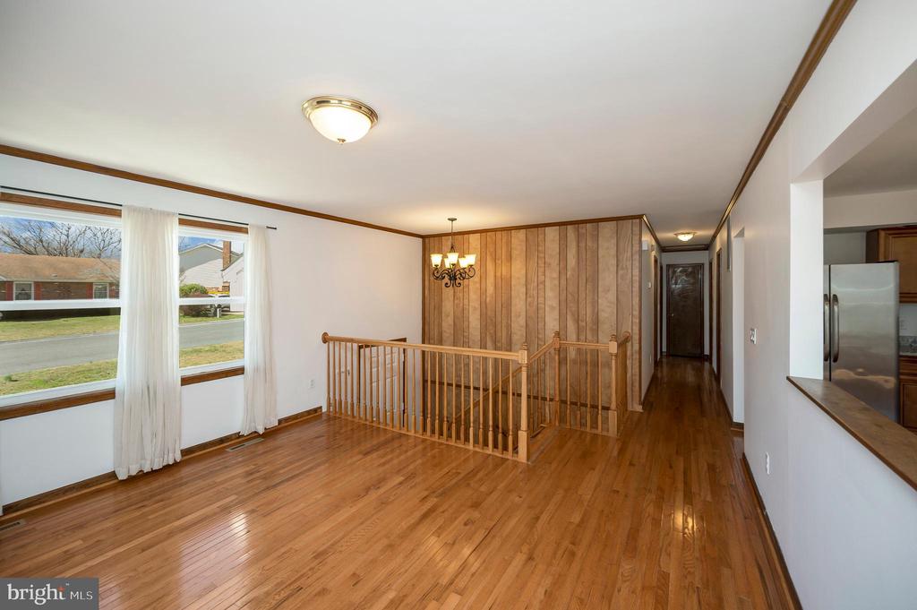 713 SHAMROCK DR, FREDERICKSBURG, Virginia 22407, 4 Bedrooms Bedrooms, ,3 BathroomsBathrooms,Residential,713 SHAMROCK DR,VASP2039752 MLS # VASP2039752