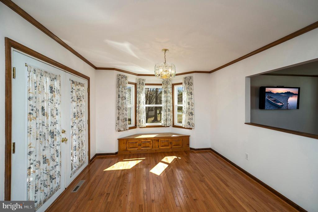 713 SHAMROCK DR, FREDERICKSBURG, Virginia 22407, 4 Bedrooms Bedrooms, ,3 BathroomsBathrooms,Residential,713 SHAMROCK DR,VASP2039752 MLS # VASP2039752