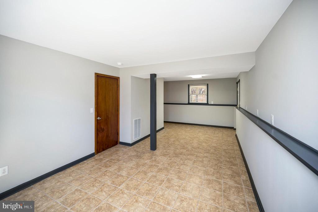 713 SHAMROCK DR, FREDERICKSBURG, Virginia 22407, 4 Bedrooms Bedrooms, ,3 BathroomsBathrooms,Residential,713 SHAMROCK DR,VASP2039752 MLS # VASP2039752