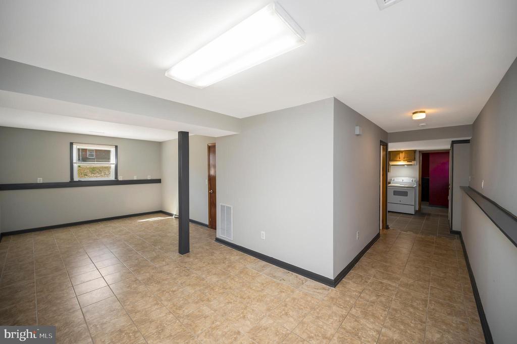 713 SHAMROCK DR, FREDERICKSBURG, Virginia 22407, 4 Bedrooms Bedrooms, ,3 BathroomsBathrooms,Residential,713 SHAMROCK DR,VASP2039752 MLS # VASP2039752