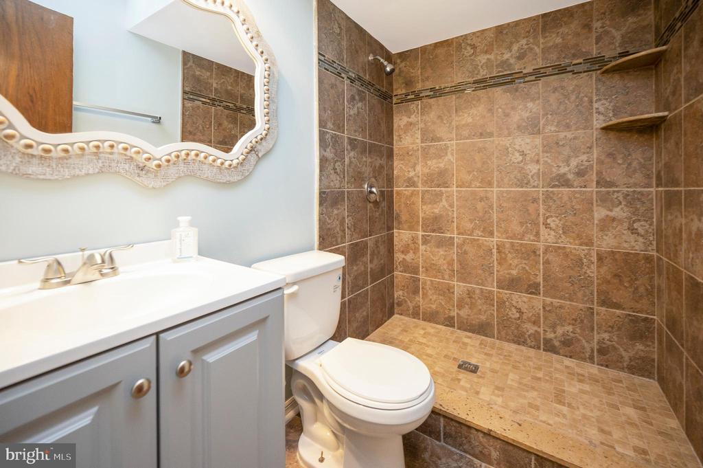 713 SHAMROCK DR, FREDERICKSBURG, Virginia 22407, 4 Bedrooms Bedrooms, ,3 BathroomsBathrooms,Residential,713 SHAMROCK DR,VASP2039752 MLS # VASP2039752