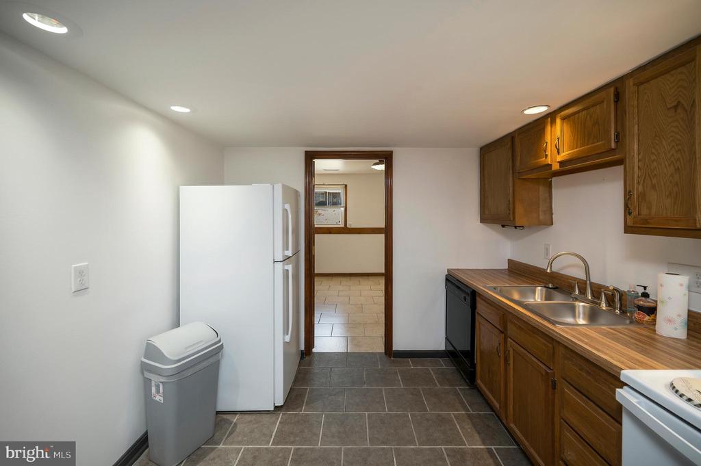 713 SHAMROCK DR, FREDERICKSBURG, Virginia 22407, 4 Bedrooms Bedrooms, ,3 BathroomsBathrooms,Residential,713 SHAMROCK DR,VASP2039752 MLS # VASP2039752