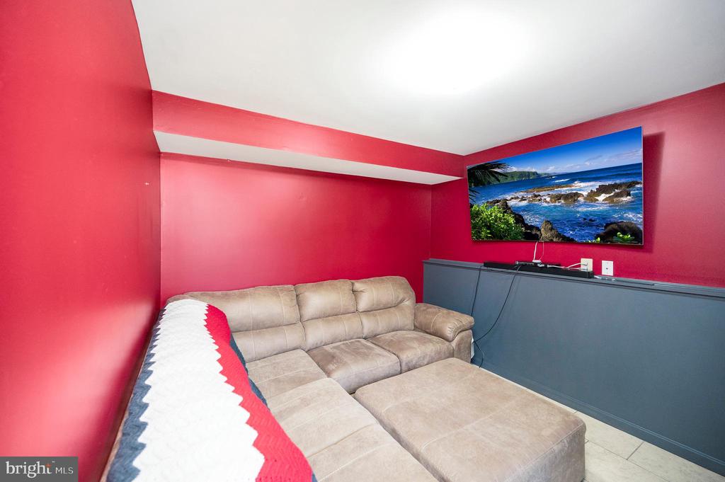 713 SHAMROCK DR, FREDERICKSBURG, Virginia 22407, 4 Bedrooms Bedrooms, ,3 BathroomsBathrooms,Residential,713 SHAMROCK DR,VASP2039752 MLS # VASP2039752