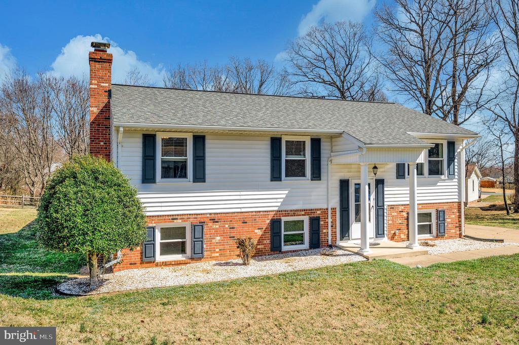 713 SHAMROCK DR, FREDERICKSBURG, Virginia 22407, 4 Bedrooms Bedrooms, ,3 BathroomsBathrooms,Residential,713 SHAMROCK DR,VASP2039752 MLS # VASP2039752