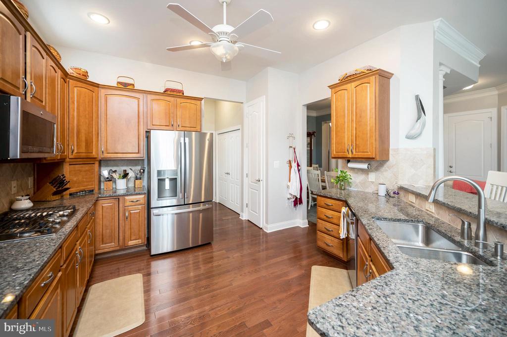 7910 BURBANK AVE, FREDERICKSBURG, Virginia 22407, 3 Bedrooms Bedrooms, ,3 BathroomsBathrooms,Residential,7910 BURBANK AVE,VASP2039818 MLS # VASP2039818