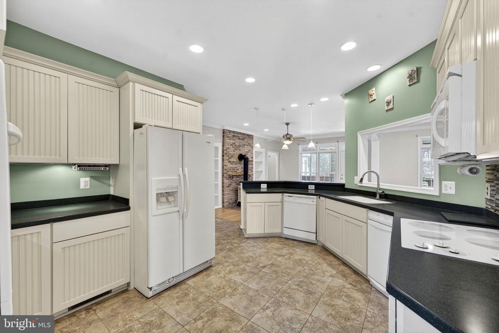 10321 MICHAEL RYAN DR, BEALETON, Virginia, 4 Bedrooms Bedrooms, ,3 BathroomsBathrooms,Residential,10321 MICHAEL RYAN DR,VAFQ2020878 MLS # VAFQ2020878