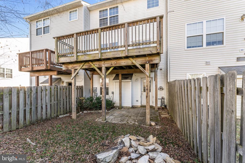 7008 WYTHEVILLE CIR, FREDERICKSBURG, Virginia 22407, 3 Bedrooms Bedrooms, ,2 BathroomsBathrooms,Residential,SALEM FIELDS,7008 WYTHEVILLE CIR,VASP2039960 MLS # VASP2039960