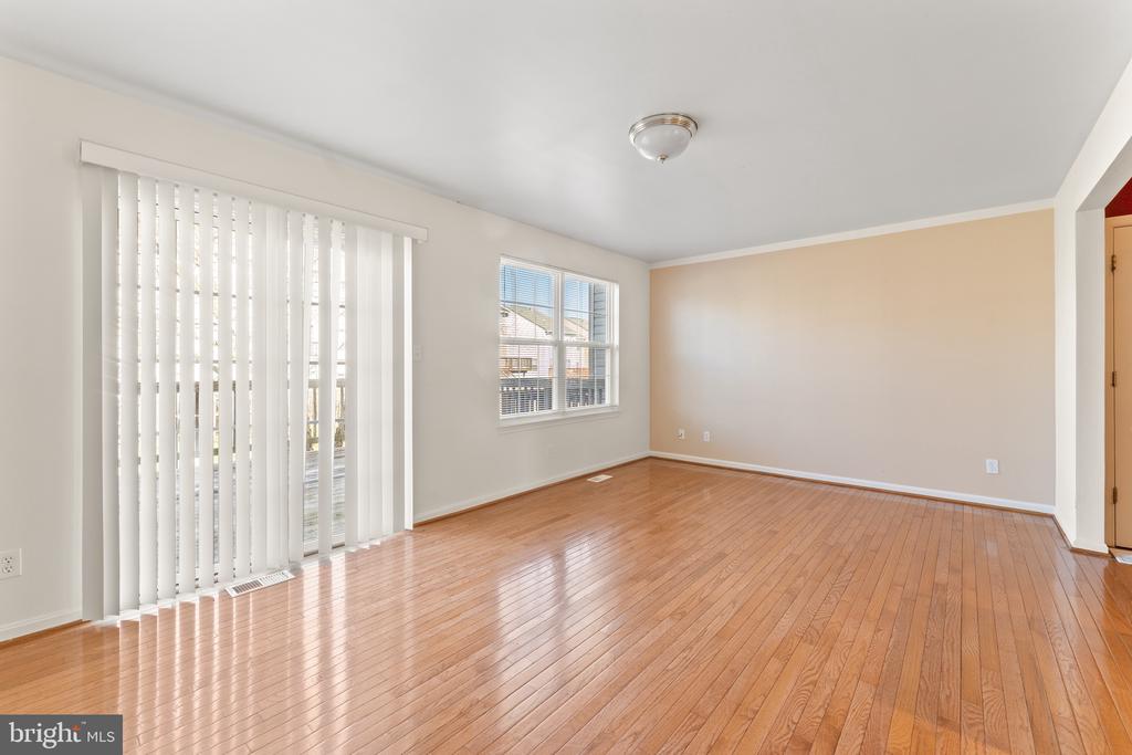 7008 WYTHEVILLE CIR, FREDERICKSBURG, Virginia 22407, 3 Bedrooms Bedrooms, ,2 BathroomsBathrooms,Residential,SALEM FIELDS,7008 WYTHEVILLE CIR,VASP2039960 MLS # VASP2039960