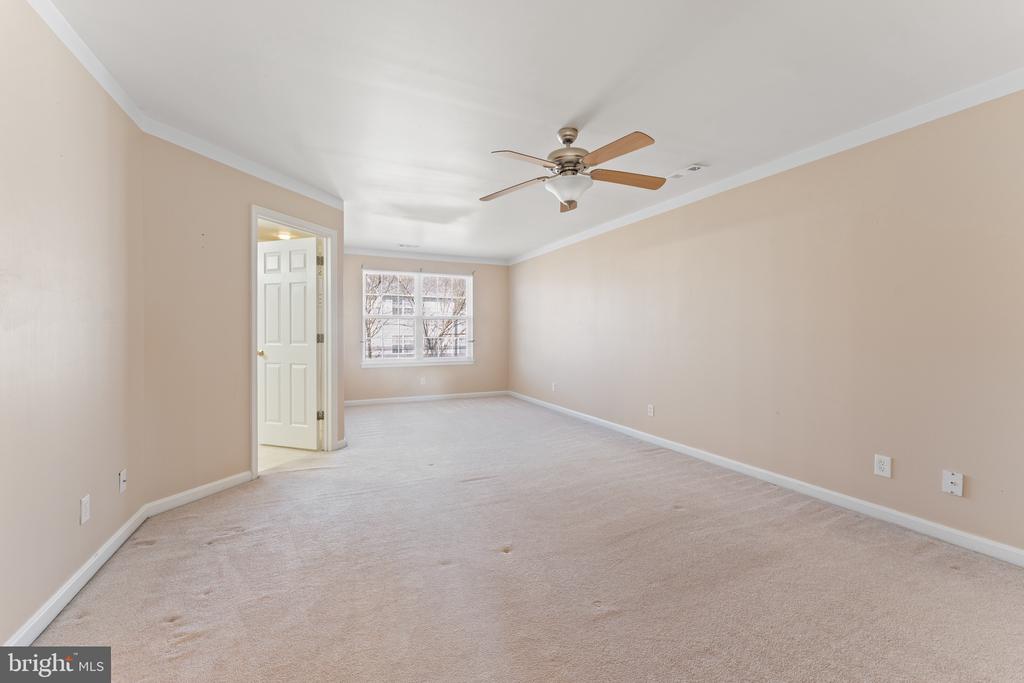 7008 WYTHEVILLE CIR, FREDERICKSBURG, Virginia 22407, 3 Bedrooms Bedrooms, ,2 BathroomsBathrooms,Residential,SALEM FIELDS,7008 WYTHEVILLE CIR,VASP2039960 MLS # VASP2039960