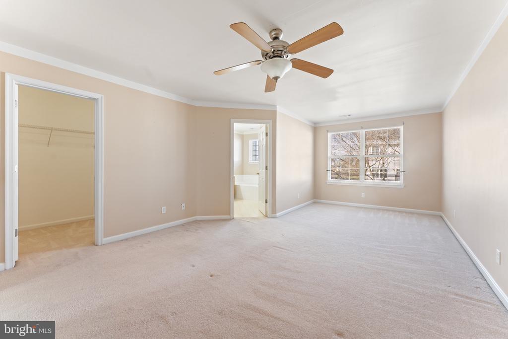 7008 WYTHEVILLE CIR, FREDERICKSBURG, Virginia 22407, 3 Bedrooms Bedrooms, ,2 BathroomsBathrooms,Residential,SALEM FIELDS,7008 WYTHEVILLE CIR,VASP2039960 MLS # VASP2039960