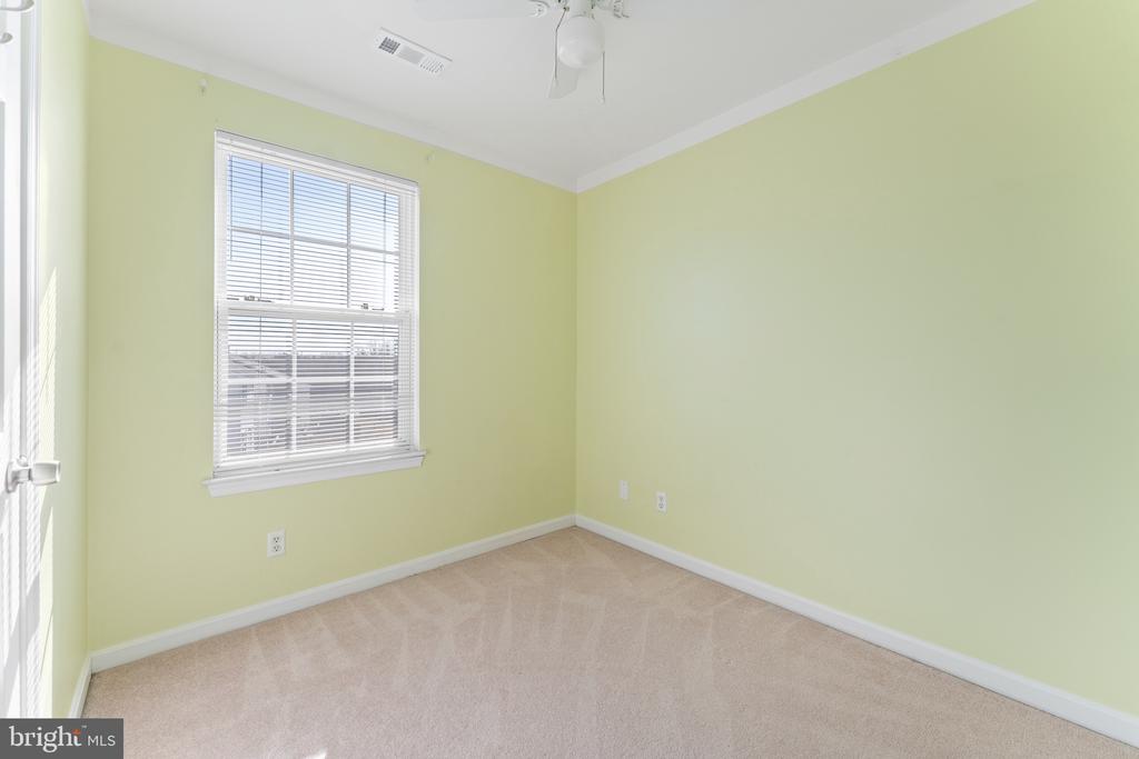 7008 WYTHEVILLE CIR, FREDERICKSBURG, Virginia 22407, 3 Bedrooms Bedrooms, ,2 BathroomsBathrooms,Residential,SALEM FIELDS,7008 WYTHEVILLE CIR,VASP2039960 MLS # VASP2039960