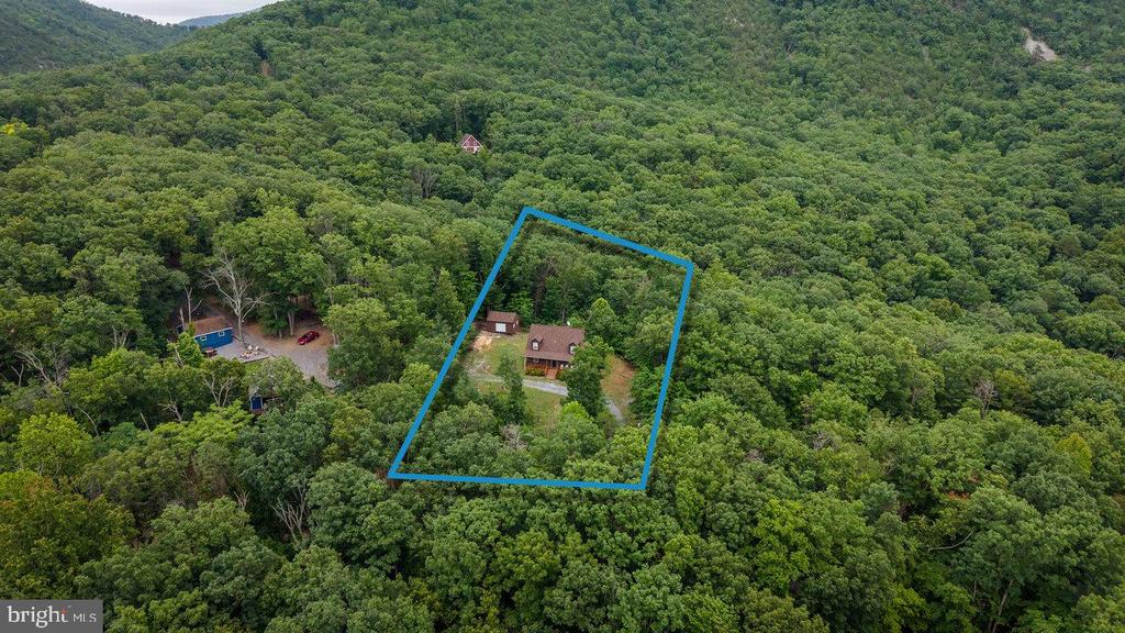 159 PARK VIEW LN, SHENANDOAH, Virginia 22849, 3 Bedrooms Bedrooms, ,2 BathroomsBathrooms,Residential,159 PARK VIEW LN,VAPA2006168 MLS # VAPA2006168