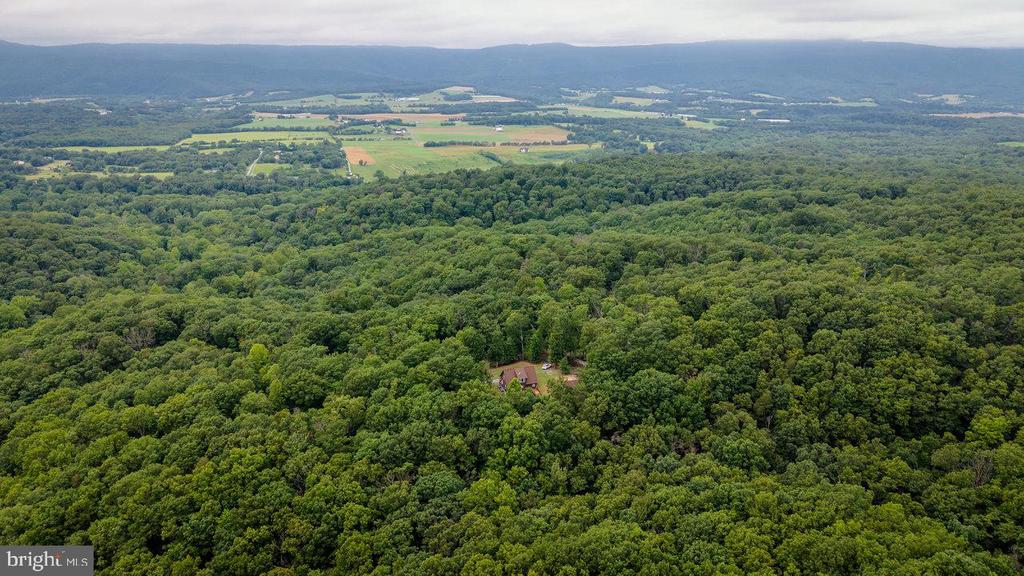 159 PARK VIEW LN, SHENANDOAH, Virginia 22849, 3 Bedrooms Bedrooms, ,2 BathroomsBathrooms,Residential,159 PARK VIEW LN,VAPA2006168 MLS # VAPA2006168