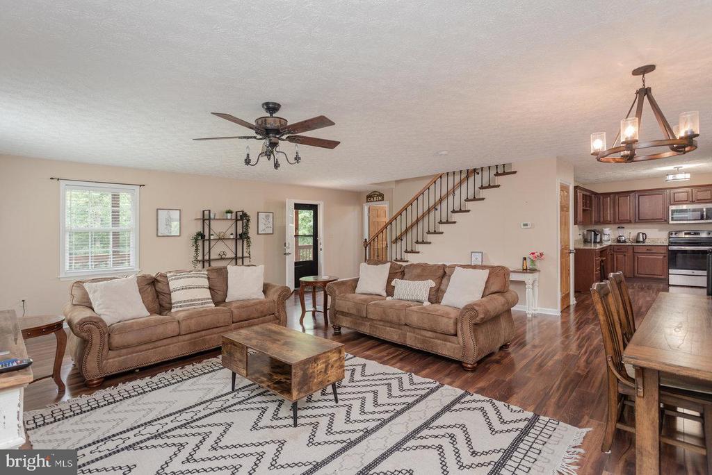 159 PARK VIEW LN, SHENANDOAH, Virginia 22849, 3 Bedrooms Bedrooms, ,2 BathroomsBathrooms,Residential,159 PARK VIEW LN,VAPA2006168 MLS # VAPA2006168