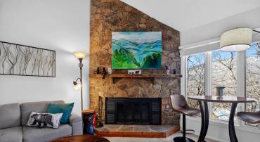 775 LAURELWOOD CONDOS, WINTERGREEN RESORT, Virginia 22967, 2 Bedrooms Bedrooms, ,2 BathroomsBathrooms,Residential,775 LAURELWOOD CONDOS,672878 MLS # 672878