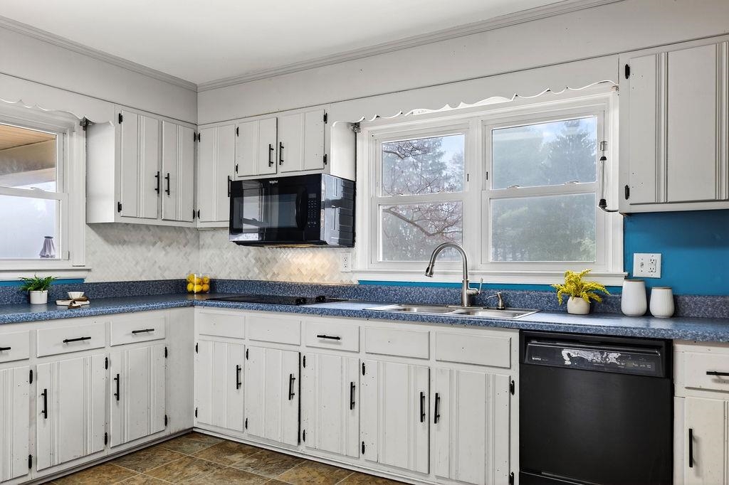 138 TINKLING SPRING RD, FISHERSVILLE, Virginia 22939, 3 Bedrooms Bedrooms, ,2 BathroomsBathrooms,Residential,138 TINKLING SPRING RD,673797 MLS # 673797