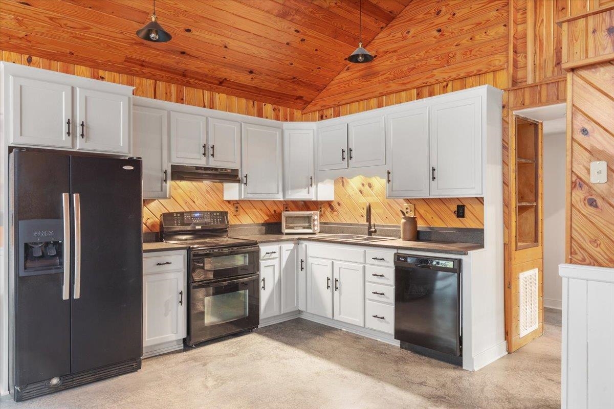 612 PAINE RUN RD, GROTTOES, Virginia 24441, 3 Bedrooms Bedrooms, ,2 BathroomsBathrooms,Residential,612 PAINE RUN RD,673986 MLS # 673986