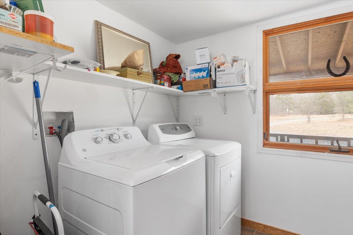 612 PAINE RUN RD, GROTTOES, Virginia 24441, 3 Bedrooms Bedrooms, ,2 BathroomsBathrooms,Residential,612 PAINE RUN RD,673986 MLS # 673986