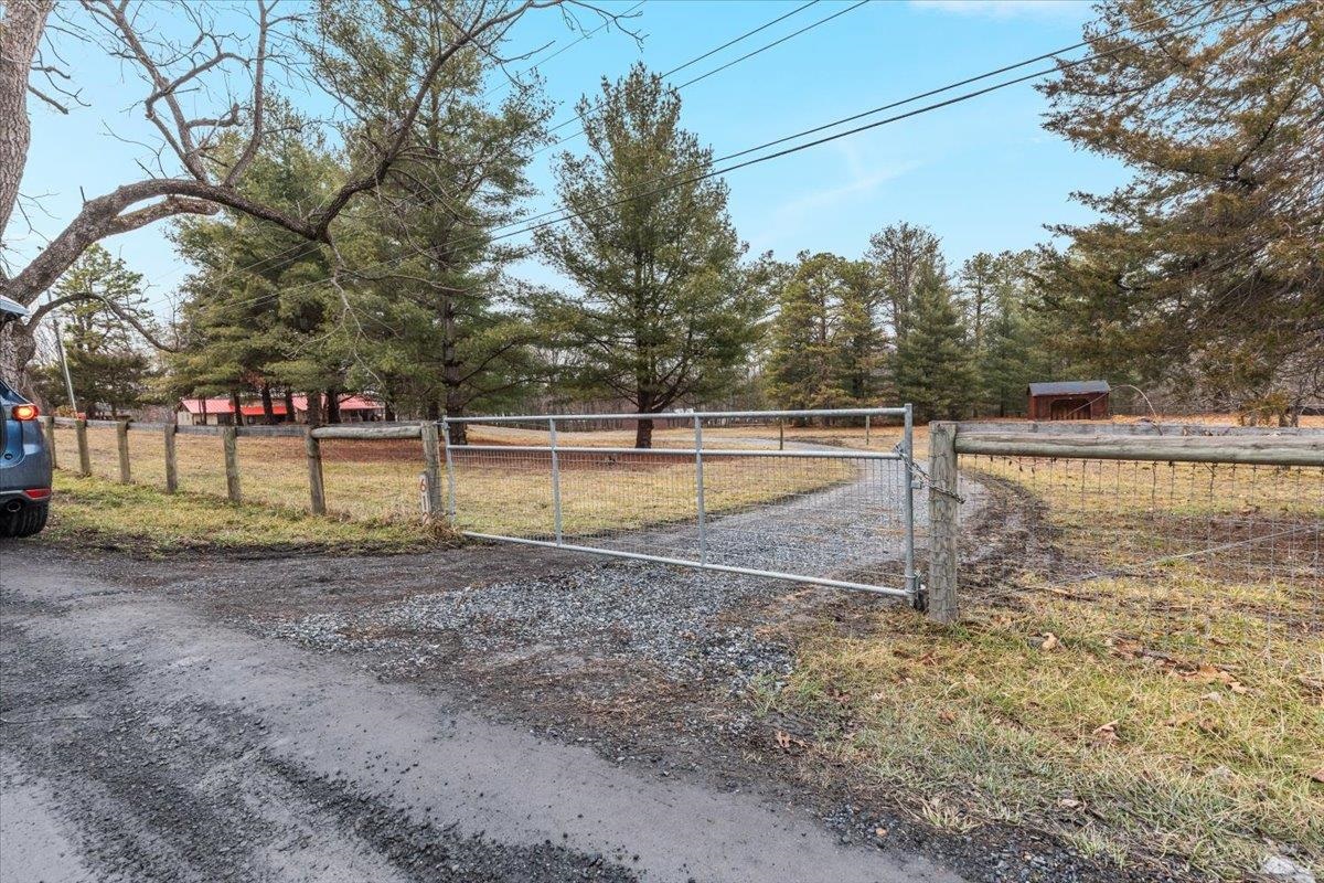 612 PAINE RUN RD, GROTTOES, Virginia 24441, 3 Bedrooms Bedrooms, ,2 BathroomsBathrooms,Residential,612 PAINE RUN RD,673986 MLS # 673986