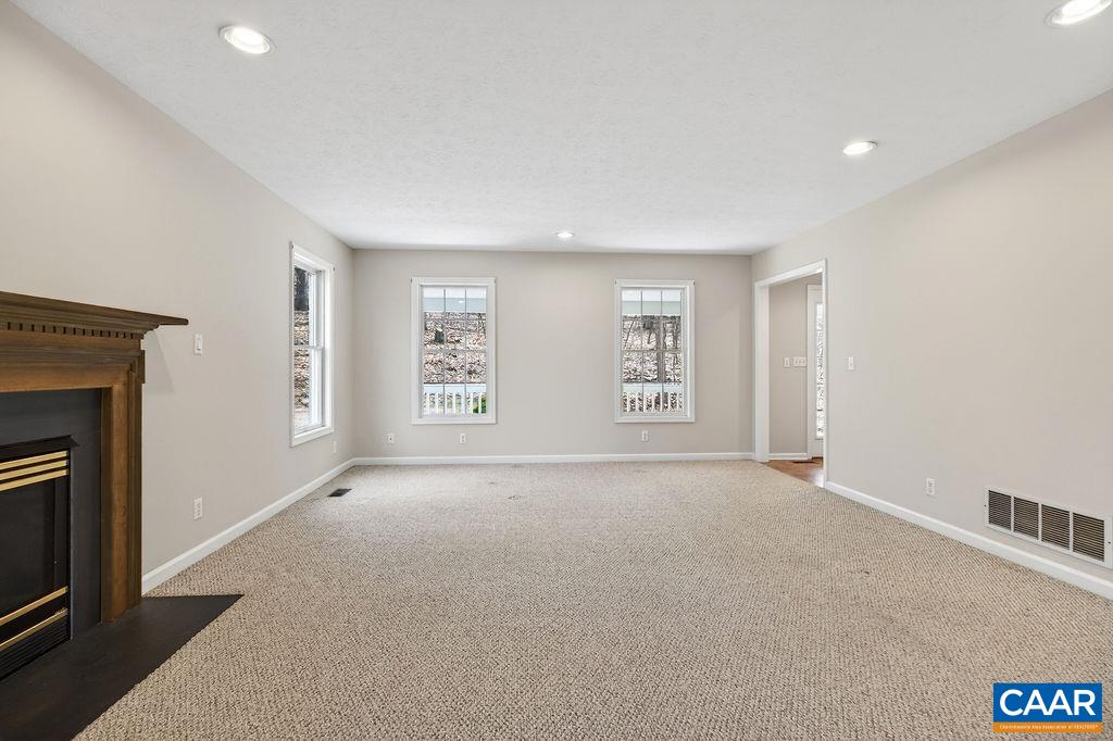 9 DOGWOOD LN, NELLYSFORD, Virginia 22958, 3 Bedrooms Bedrooms, ,2 BathroomsBathrooms,Residential,9 DOGWOOD LN,674094 MLS # 674094