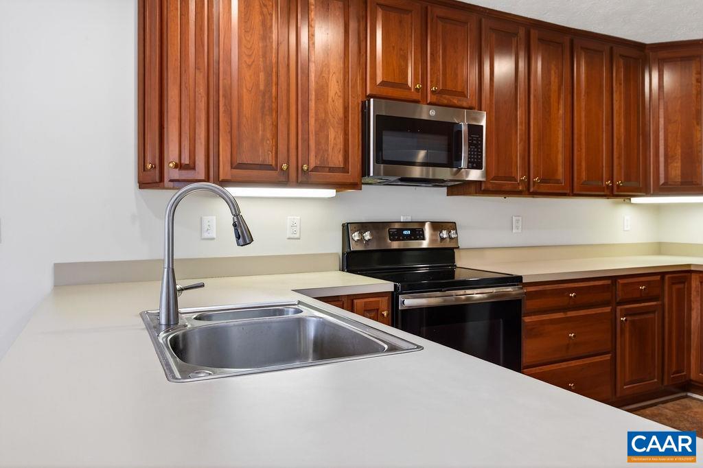 9 DOGWOOD LN, NELLYSFORD, Virginia 22958, 3 Bedrooms Bedrooms, ,2 BathroomsBathrooms,Residential,9 DOGWOOD LN,674094 MLS # 674094