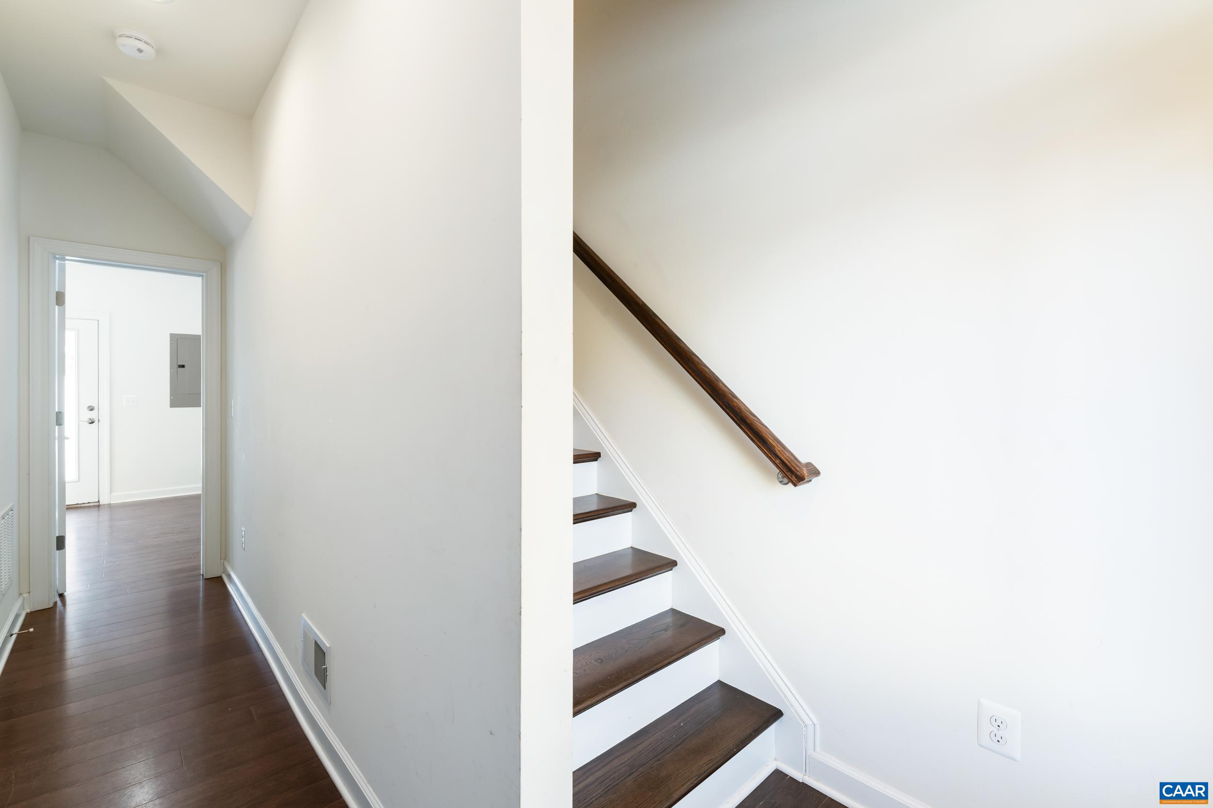 152 JUNCTION LN, CHARLOTTESVILLE, Virginia 22902, 3 Bedrooms Bedrooms, ,3 BathroomsBathrooms,Residential,152 JUNCTION LN,674105 MLS # 674105