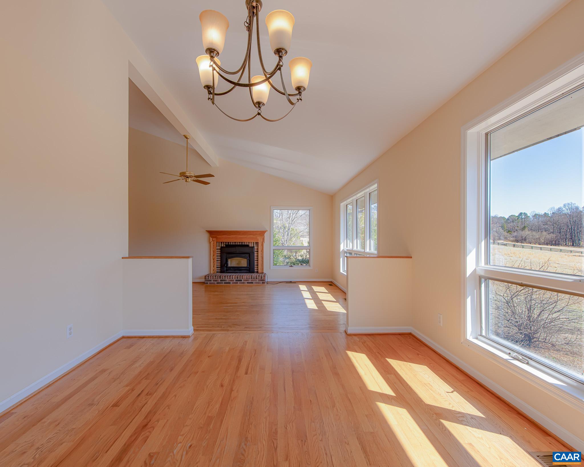 Access to Deck overlooking private Rear Yard - Nature Watching