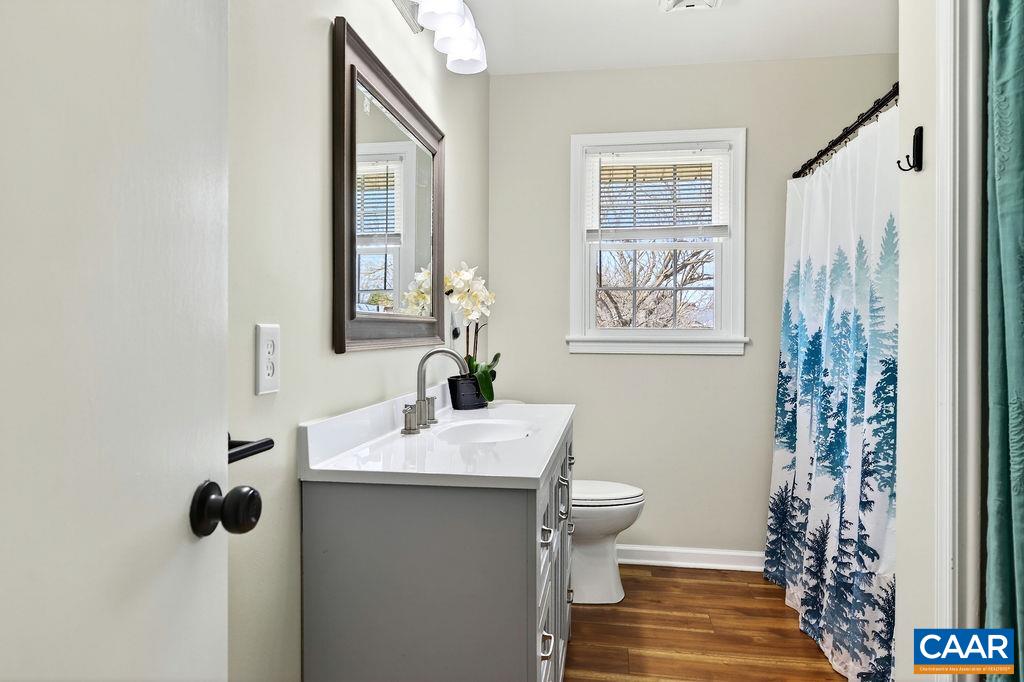 205 STONEWALL DR, WAYNESBORO, Virginia 22980, 4 Bedrooms Bedrooms, ,3 BathroomsBathrooms,Residential,205 STONEWALL DR,674153 MLS # 674153