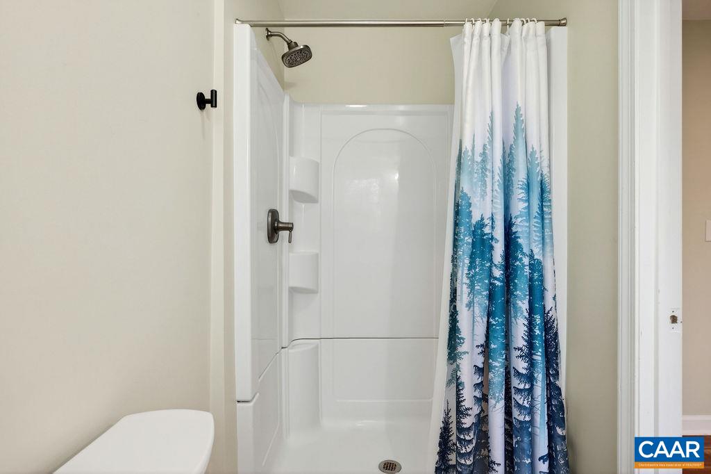 205 STONEWALL DR, WAYNESBORO, Virginia 22980, 4 Bedrooms Bedrooms, ,3 BathroomsBathrooms,Residential,205 STONEWALL DR,674153 MLS # 674153