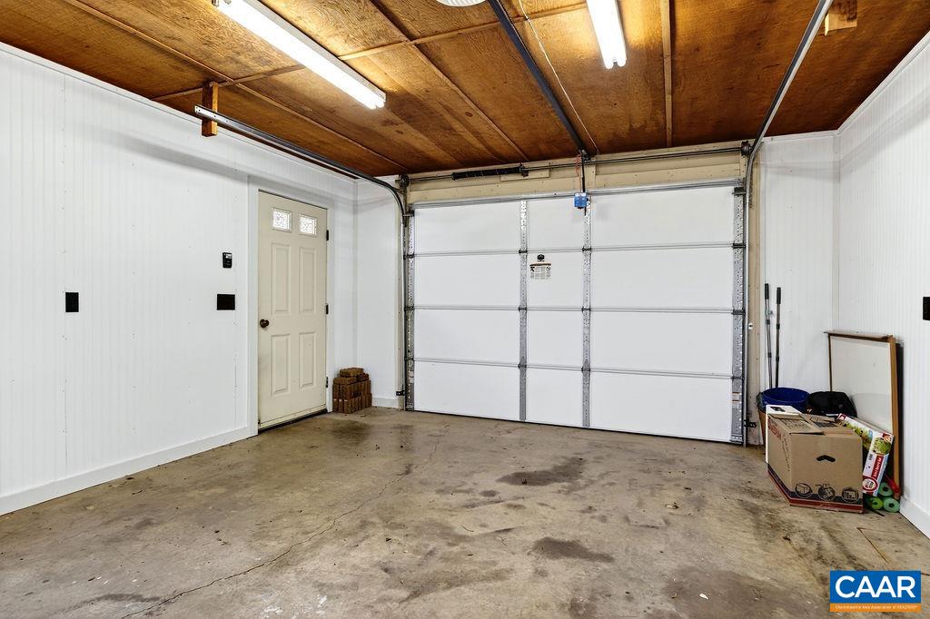 205 STONEWALL DR, WAYNESBORO, Virginia 22980, 4 Bedrooms Bedrooms, ,3 BathroomsBathrooms,Residential,205 STONEWALL DR,674153 MLS # 674153