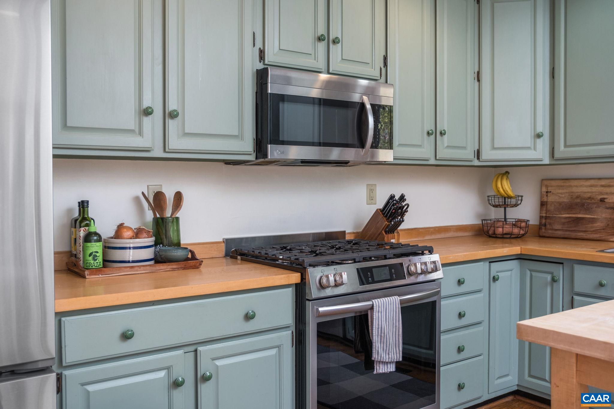 274 GREY DOVE LN, CHARLOTTESVILLE, Virginia 22903, 3 Bedrooms Bedrooms, ,3 BathroomsBathrooms,Residential,274 GREY DOVE LN,674178 MLS # 674178