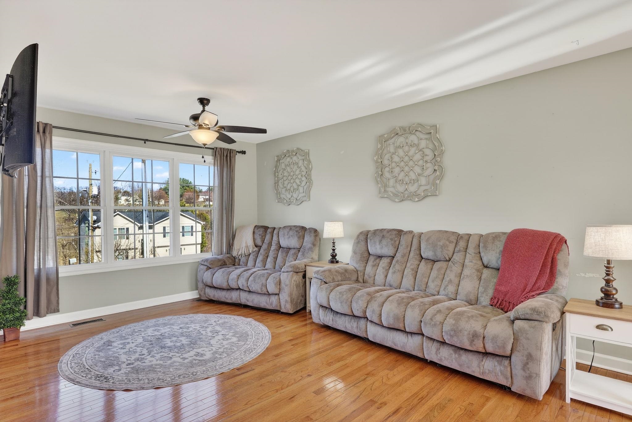 235 LOCUSTDALE LOOP, SHENANDOAH, Virginia 22849, 4 Bedrooms Bedrooms, ,3 BathroomsBathrooms,Residential,235 LOCUSTDALE LOOP,674233 MLS # 674233