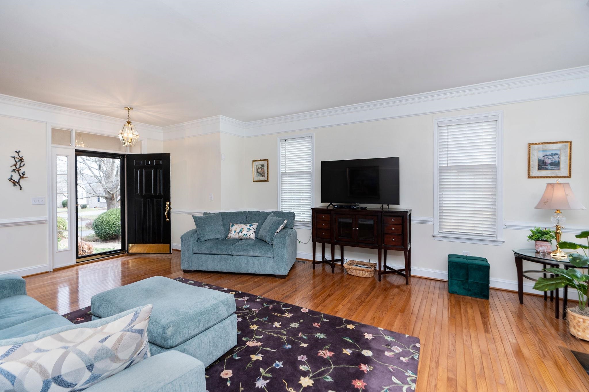 108 QUEENS CT, WAYNESBORO, Virginia 22980, 2 Bedrooms Bedrooms, ,2 BathroomsBathrooms,Residential,108 QUEENS CT,674234 MLS # 674234