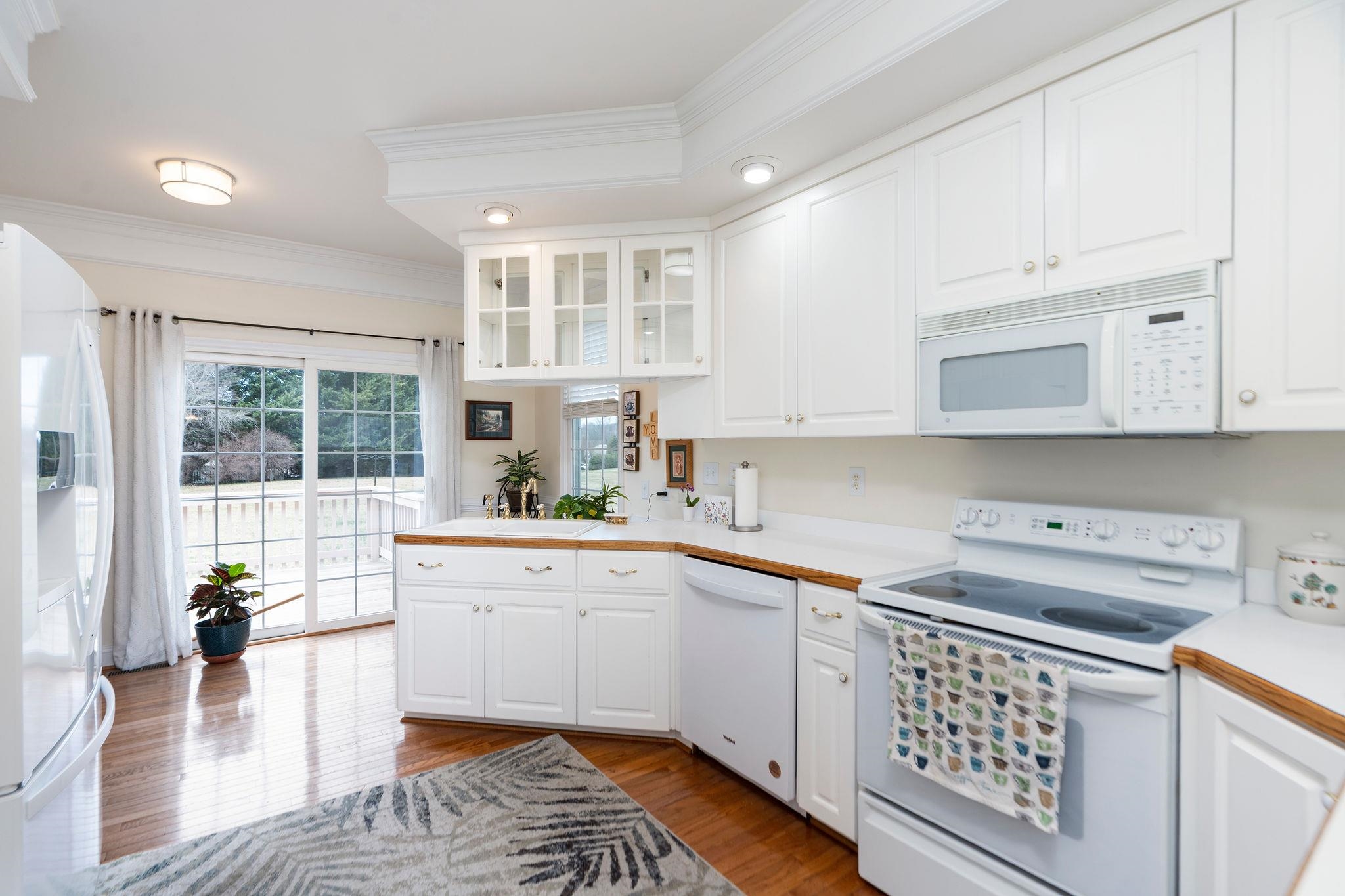 108 QUEENS CT, WAYNESBORO, Virginia 22980, 2 Bedrooms Bedrooms, ,2 BathroomsBathrooms,Residential,108 QUEENS CT,674234 MLS # 674234