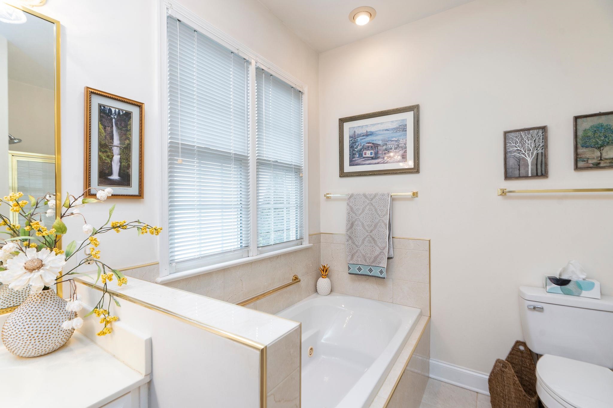 108 QUEENS CT, WAYNESBORO, Virginia 22980, 2 Bedrooms Bedrooms, ,2 BathroomsBathrooms,Residential,108 QUEENS CT,674234 MLS # 674234