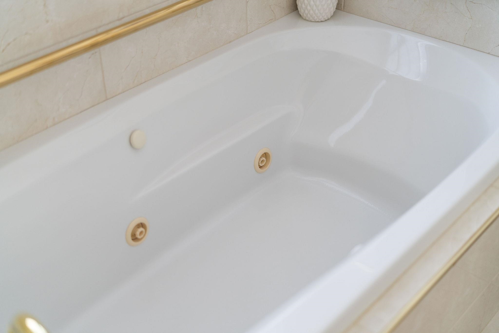 108 QUEENS CT, WAYNESBORO, Virginia 22980, 2 Bedrooms Bedrooms, ,2 BathroomsBathrooms,Residential,108 QUEENS CT,674234 MLS # 674234