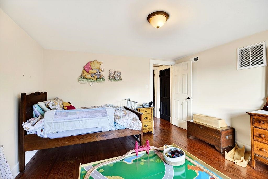 1521 CHURCHVILLE AVE, STAUNTON, Virginia 24401, 3 Bedrooms Bedrooms, ,1 BathroomBathrooms,Residential,1521 CHURCHVILLE AVE,674235 MLS # 674235