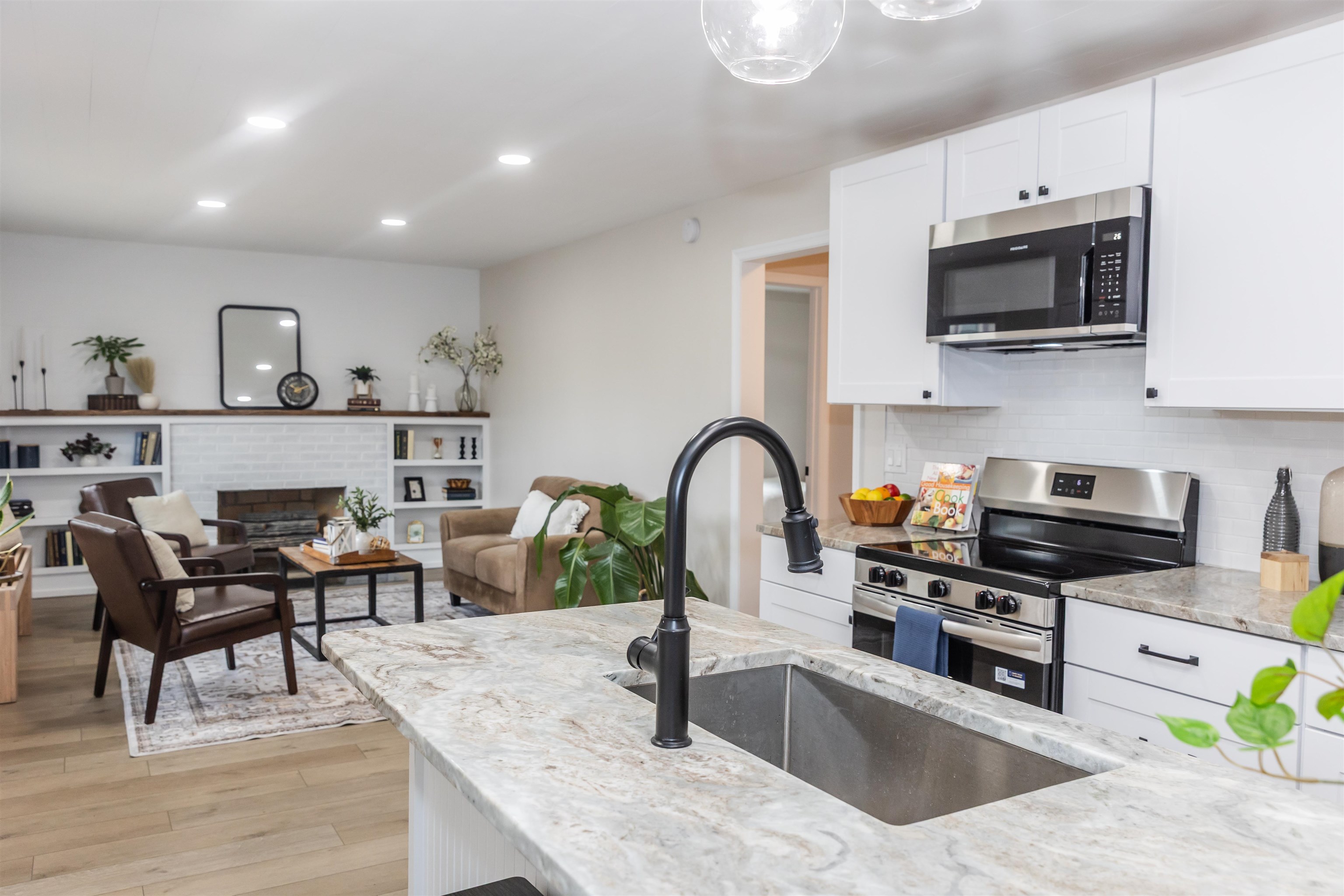 838 CAREY ST, BUENA VISTA, Virginia 24416, 3 Bedrooms Bedrooms, ,2 BathroomsBathrooms,Residential,838 CAREY ST,674237 MLS # 674237 838 CAREY ST, BUENA VISTA, Virginia 24416, 3 Bedrooms Bedrooms, ,2 BathroomsBathrooms,Residential,838 CAREY ST,674237 MLS # 674237