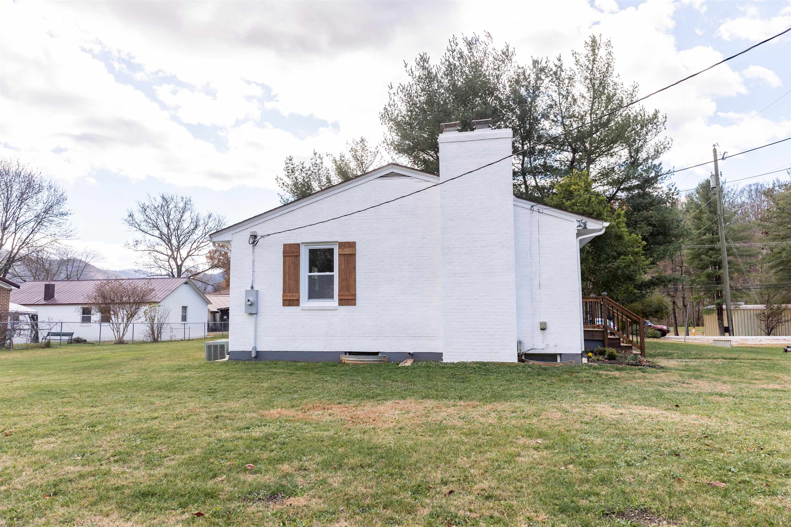 838 CAREY ST, BUENA VISTA, Virginia 24416, 3 Bedrooms Bedrooms, ,2 BathroomsBathrooms,Residential,838 CAREY ST,674237 MLS # 674237 838 CAREY ST, BUENA VISTA, Virginia 24416, 3 Bedrooms Bedrooms, ,2 BathroomsBathrooms,Residential,838 CAREY ST,674237 MLS # 674237
