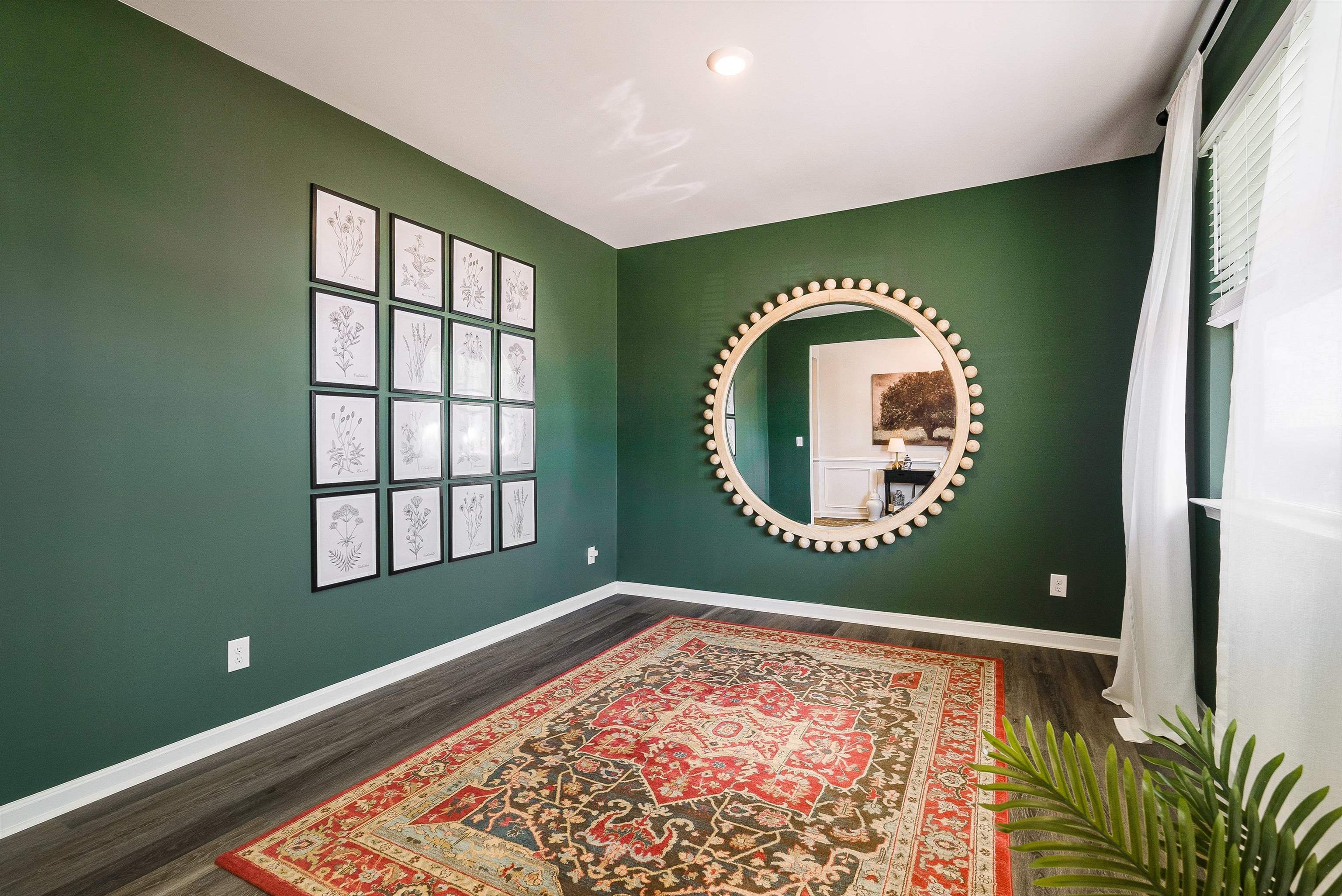 411 STONEWALL JACKSON BLVD, STAUNTON, Virginia 24401, 5 Bedrooms Bedrooms, ,2 BathroomsBathrooms,Residential,411 STONEWALL JACKSON BLVD,674240 MLS # 674240