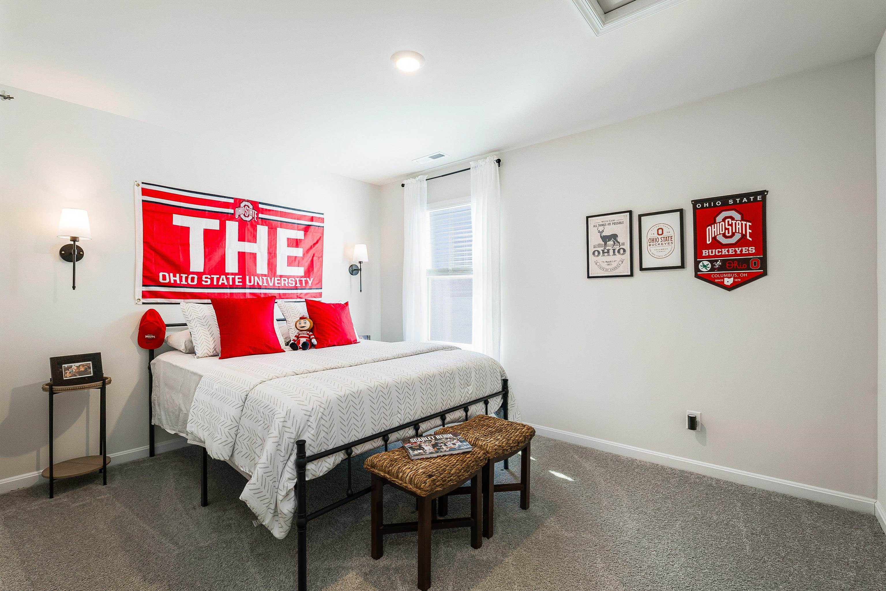 411 STONEWALL JACKSON BLVD, STAUNTON, Virginia 24401, 5 Bedrooms Bedrooms, ,2 BathroomsBathrooms,Residential,411 STONEWALL JACKSON BLVD,674240 MLS # 674240