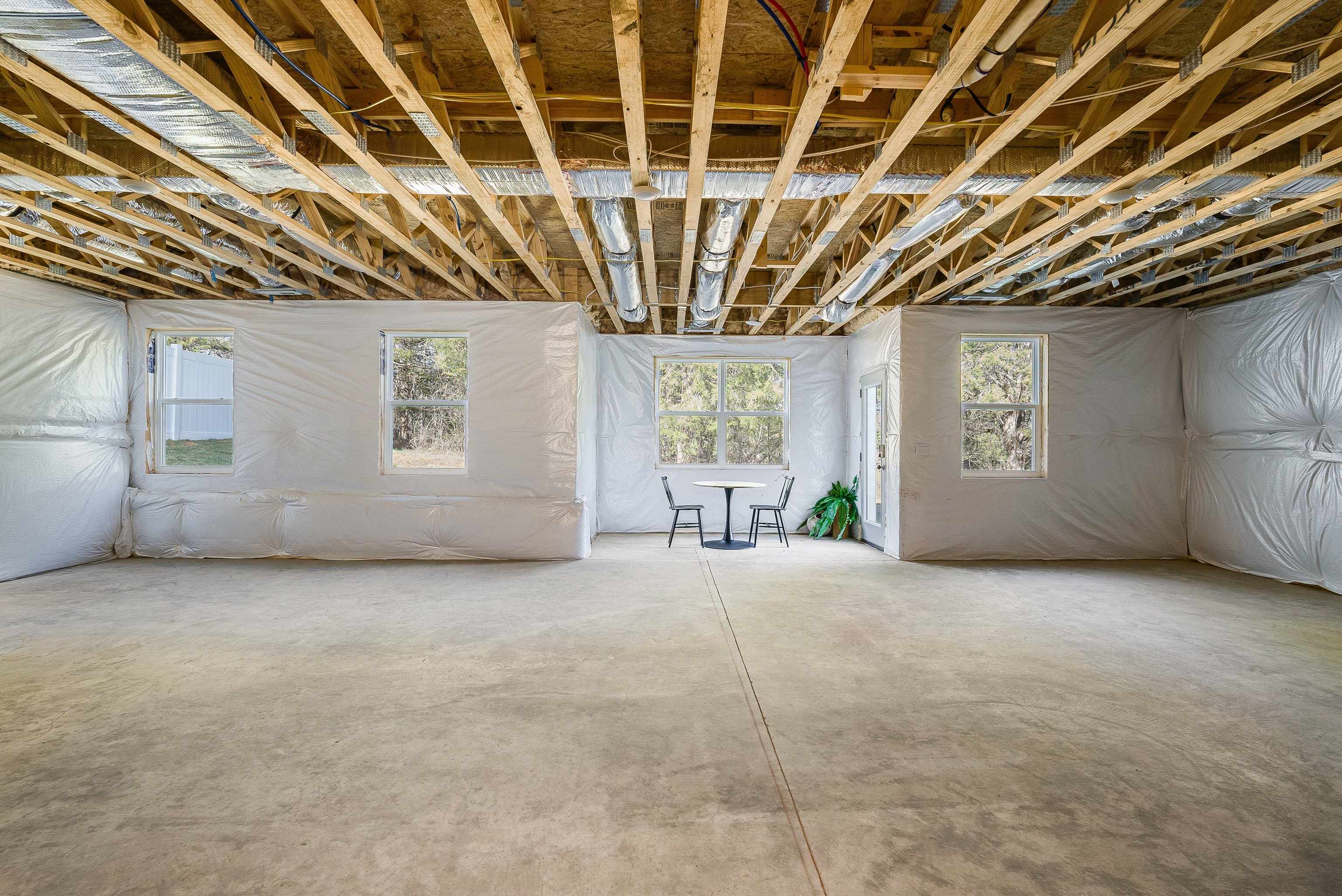 411 STONEWALL JACKSON BLVD, STAUNTON, Virginia 24401, 5 Bedrooms Bedrooms, ,2 BathroomsBathrooms,Residential,411 STONEWALL JACKSON BLVD,674240 MLS # 674240