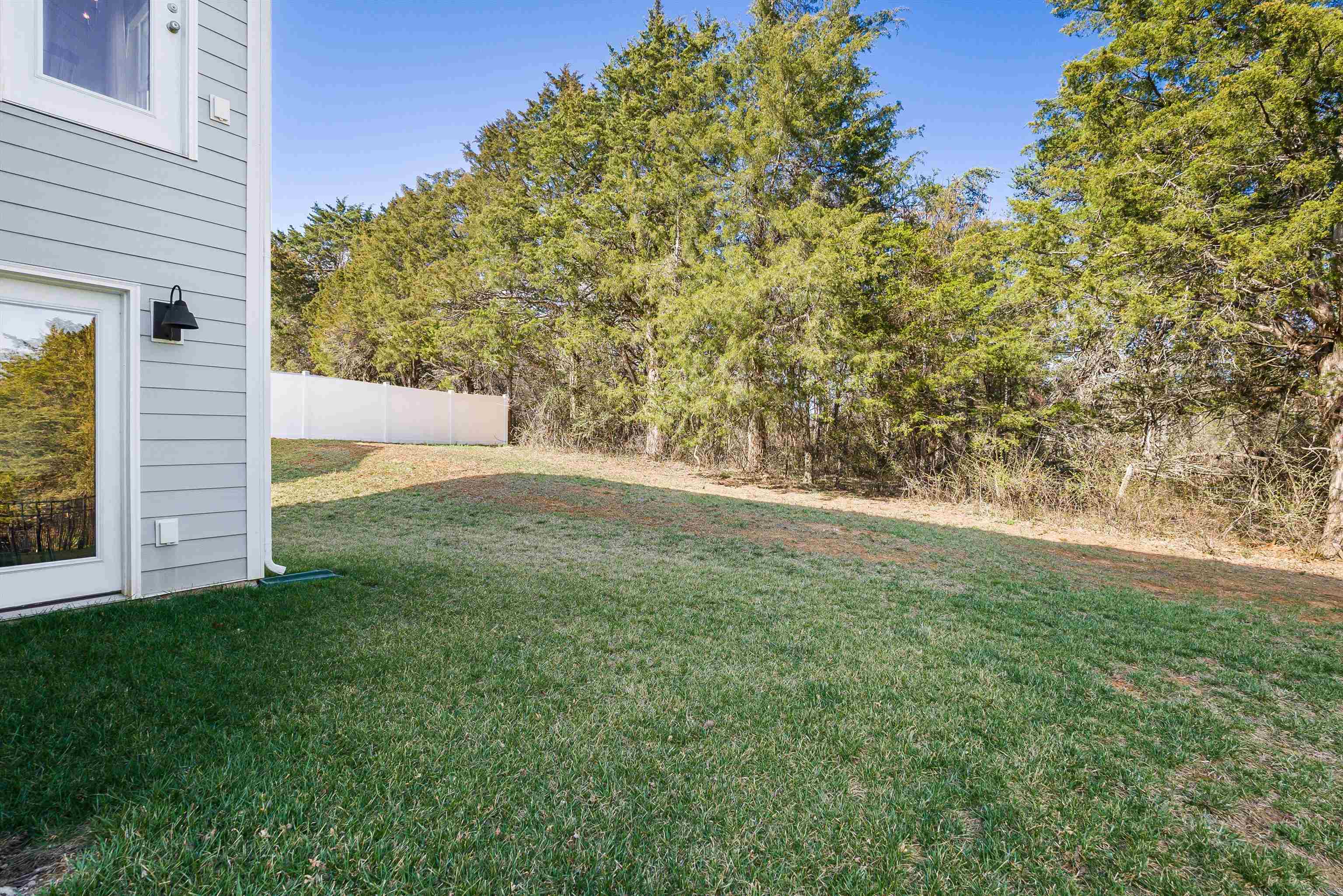 411 STONEWALL JACKSON BLVD, STAUNTON, Virginia 24401, 5 Bedrooms Bedrooms, ,2 BathroomsBathrooms,Residential,411 STONEWALL JACKSON BLVD,674240 MLS # 674240