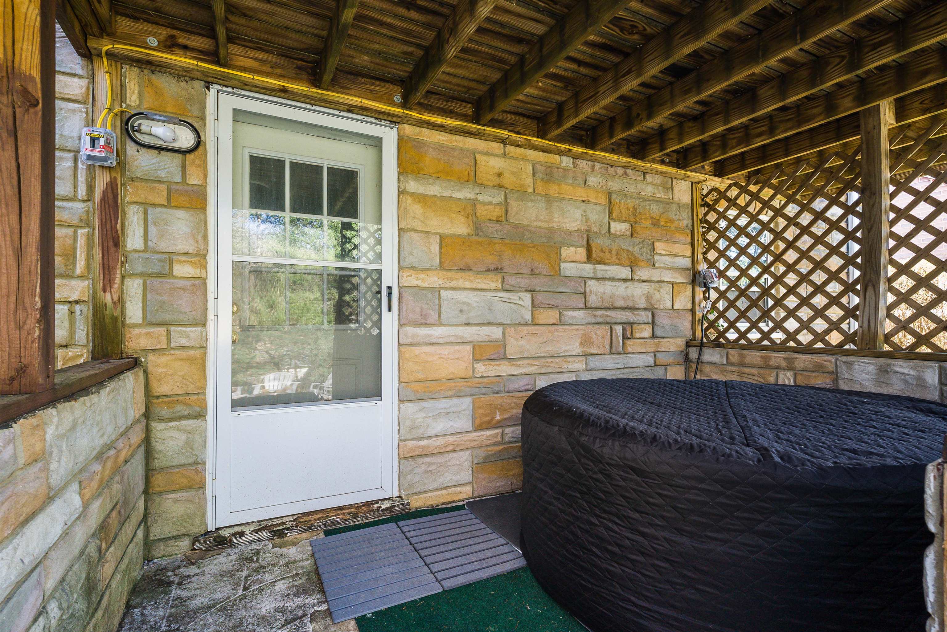 806 RANDOLPH ST, STAUNTON, Virginia 24401, 3 Bedrooms Bedrooms, ,1 BathroomBathrooms,Residential,806 RANDOLPH ST,674241 MLS # 674241