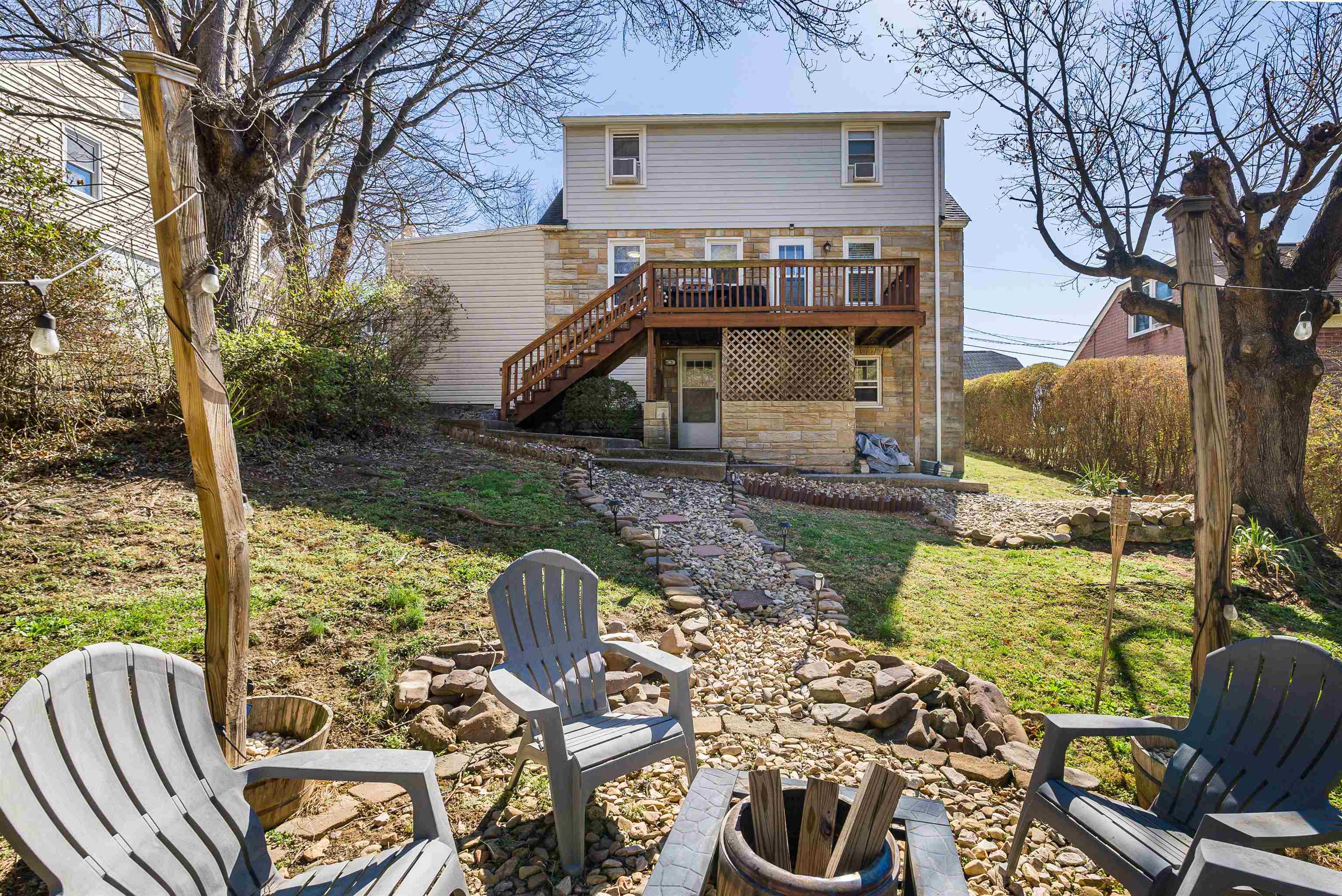 806 RANDOLPH ST, STAUNTON, Virginia 24401, 3 Bedrooms Bedrooms, ,1 BathroomBathrooms,Residential,806 RANDOLPH ST,674241 MLS # 674241