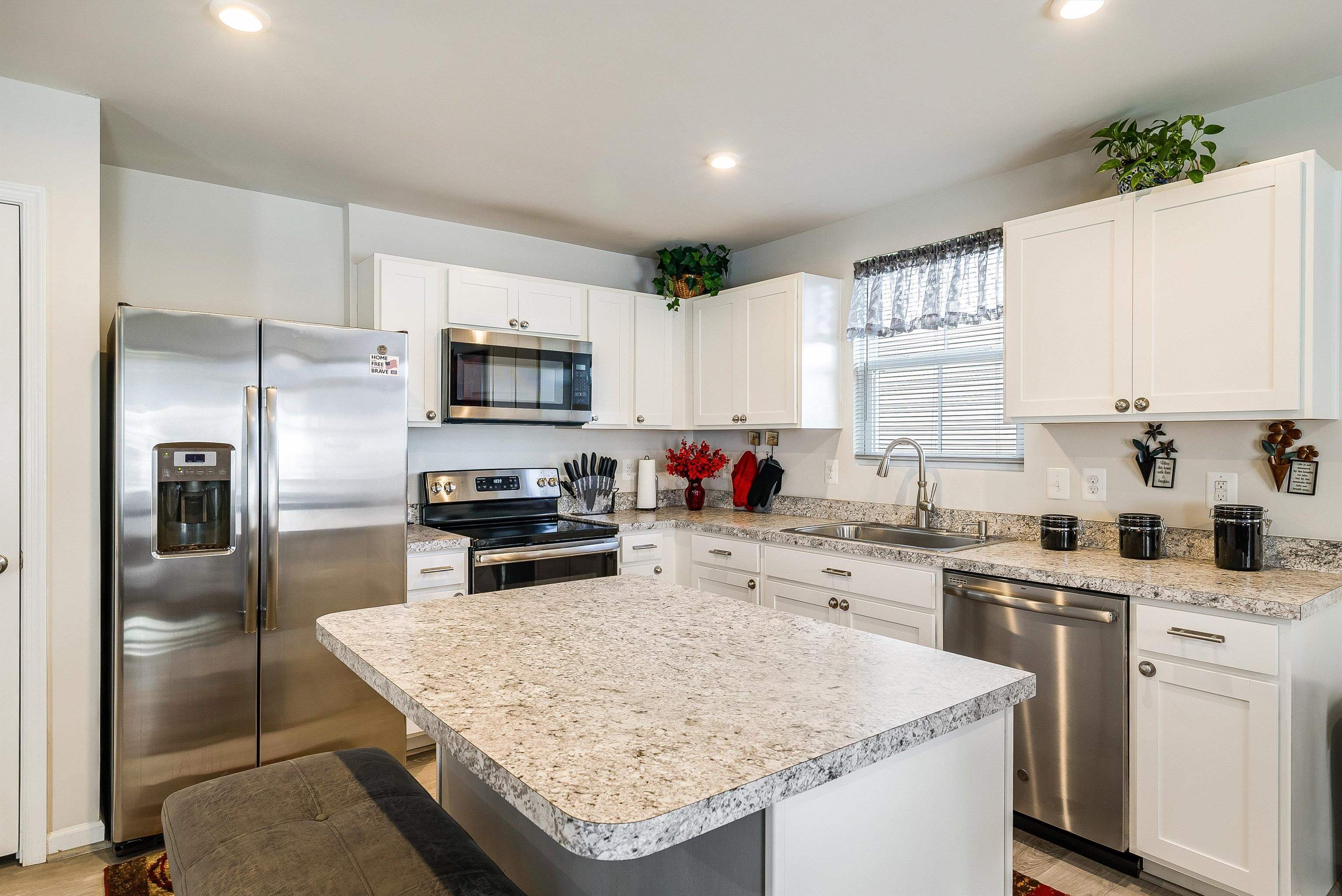 105 CROSSKEYS WAY, WAYNESBORO, Virginia 22980, 3 Bedrooms Bedrooms, ,2 BathroomsBathrooms,Residential,105 CROSSKEYS WAY,674244 MLS # 674244