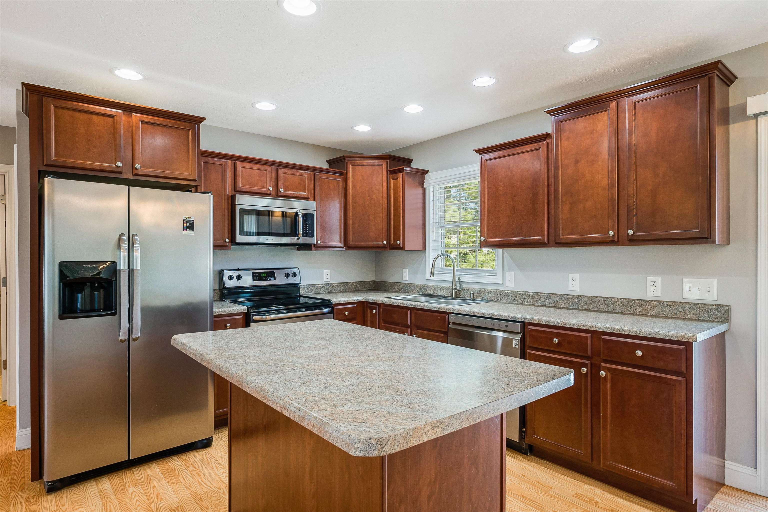 268 DYLAN CIR, BRIDGEWATER, Virginia 22812, 3 Bedrooms Bedrooms, ,2 BathroomsBathrooms,Residential,268 DYLAN CIR,674245 MLS # 674245