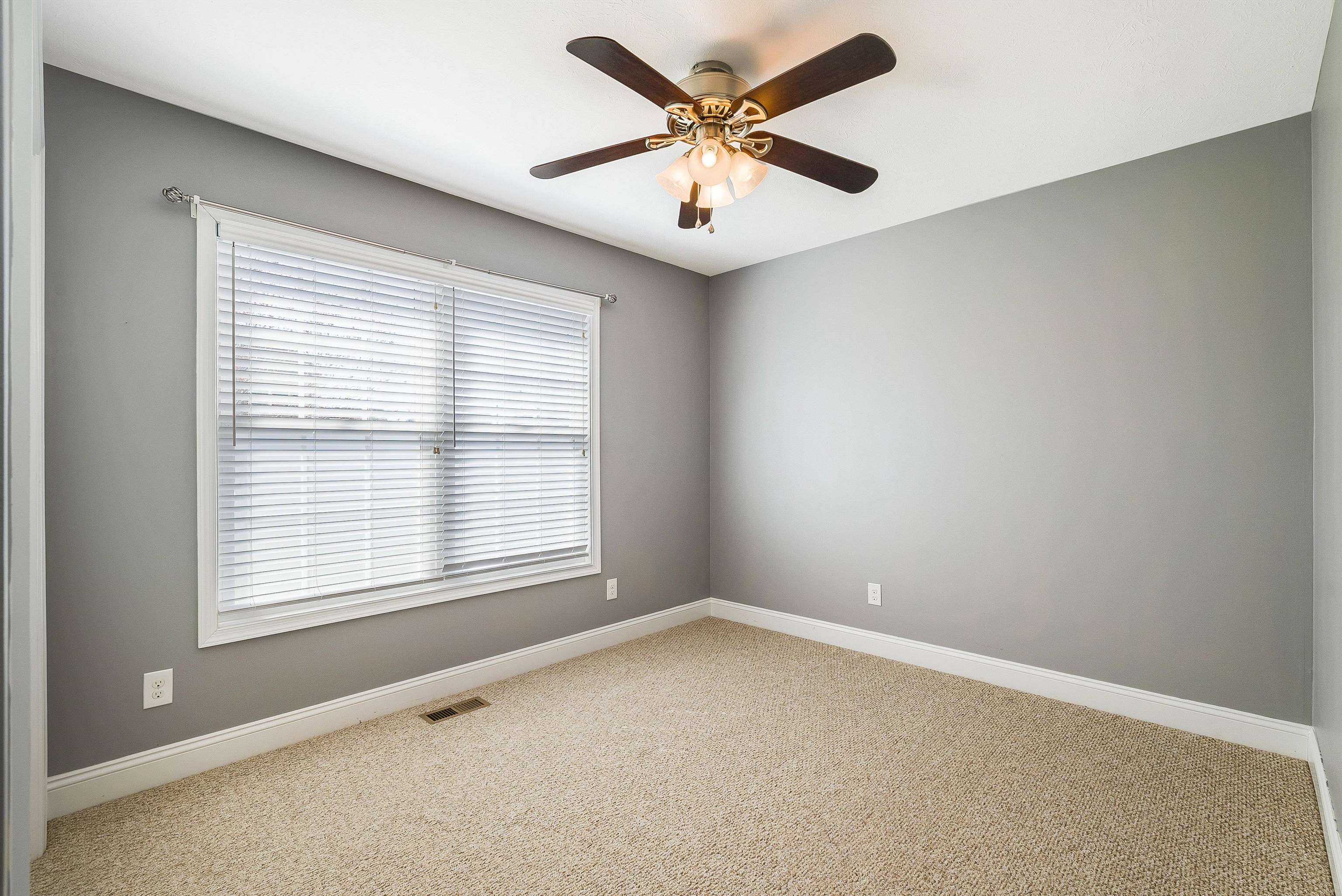 268 DYLAN CIR, BRIDGEWATER, Virginia 22812, 3 Bedrooms Bedrooms, ,2 BathroomsBathrooms,Residential,268 DYLAN CIR,674245 MLS # 674245