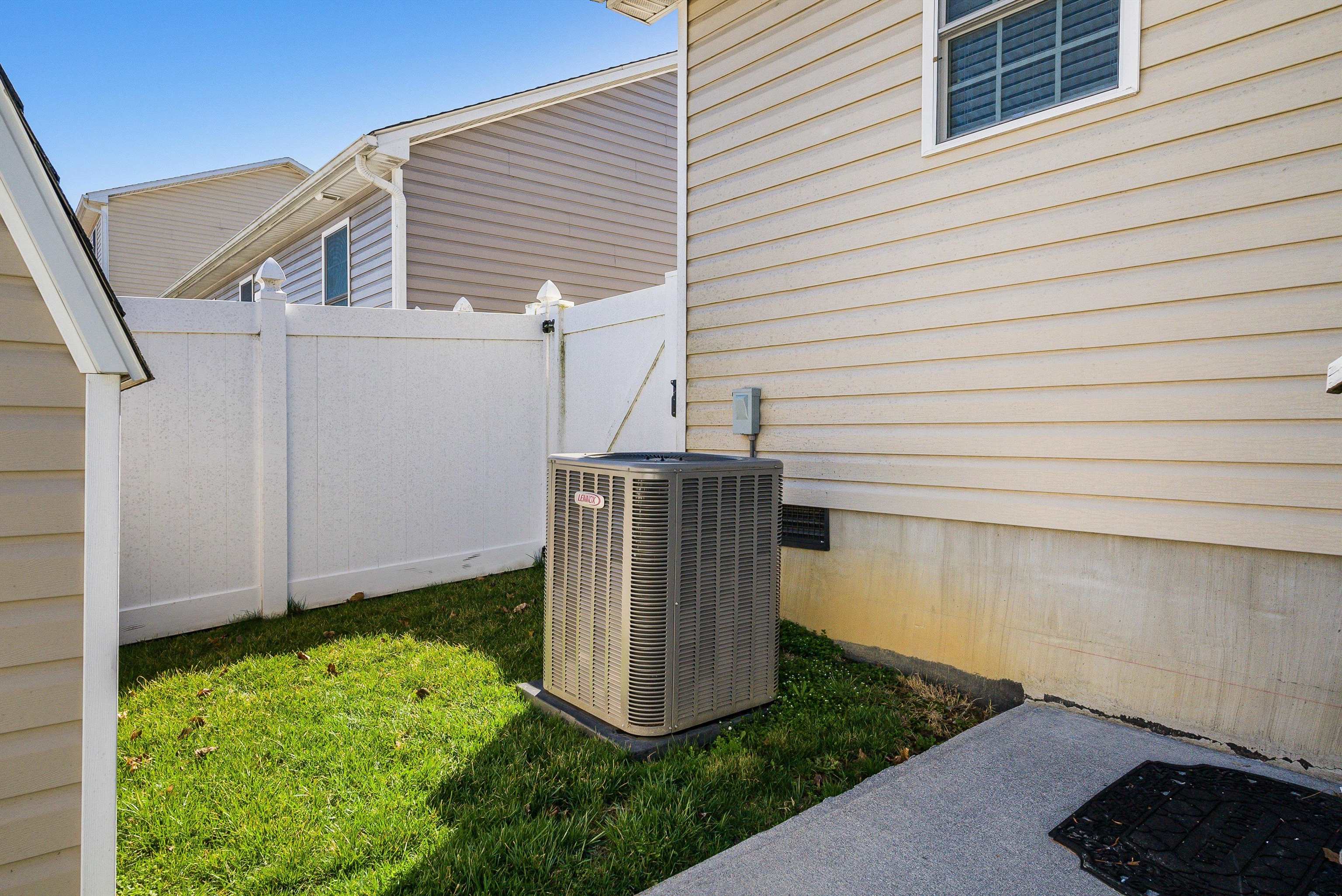 268 DYLAN CIR, BRIDGEWATER, Virginia 22812, 3 Bedrooms Bedrooms, ,2 BathroomsBathrooms,Residential,268 DYLAN CIR,674245 MLS # 674245