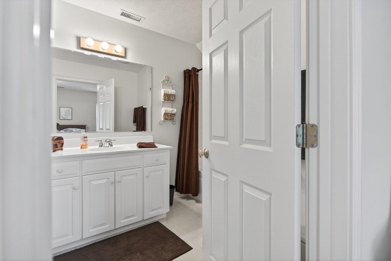 3291 MESINETTO CREEK DR, ROCKINGHAM, Virginia 22801, 3 Bedrooms Bedrooms, ,4 BathroomsBathrooms,Residential,3291 MESINETTO CREEK DR,674247 MLS # 674247